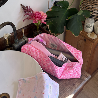 Hibiscus Hair Tool Bag