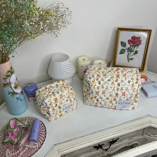 Quilted makeup bag makeup bag astala luna carry all makeup pouch pencil bag brushes bag makeup case vintage floral vanity case cosmetic bag Laptop case laptop bag quilted laptop cover laptop
