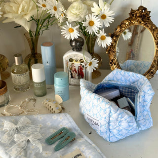 Quilted makeup bag makeup bag astala luna carry all makeup pouch pencil bag brushes bag makeup case vintage floral vanity case cosmetic bag Laptop case laptop bag quilted laptop cover laptop