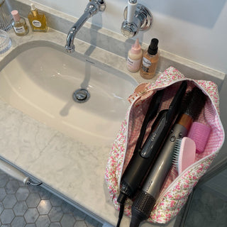 Quilted makeup bag makeup bag astala luna carry all makeup pouch pencil bag brushes bag makeup case vintage floral vanity case cosmetic bag Laptop case laptop bag quilted laptop cover laptop
