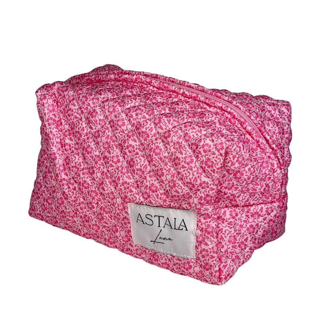 Quilted makeup bag makeup bag astala luna carry all makeup pouch pencil bag brushes bag makeup case vintage floral vanity case cosmetic bag Laptop case laptop bag quilted laptop cover laptop
