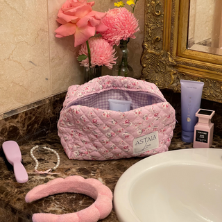 From Handbag to Holiday: Makeup Bag Ideas for Different Occasions