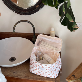Honey Vanity Case