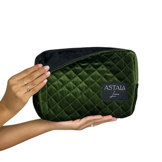 Quilted makeup bag makeup bag astala luna carry all makeup pouch pencil bag brushes bag makeup case vintage floral vanity case cosmetic bag Laptop case laptop bag quilted laptop cover laptop