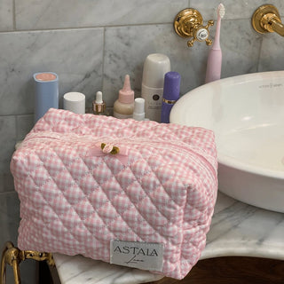 Quilted makeup bag makeup bag astala luna carry all makeup pouch pencil bag brushes bag makeup case vintage floral vanity case cosmetic bag Laptop case laptop bag quilted laptop cover laptop