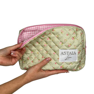 Quilted makeup bag makeup bag astala luna carry all makeup pouch pencil bag brushes bag makeup case vintage floral vanity case cosmetic bag Laptop case laptop bag quilted laptop cover laptop