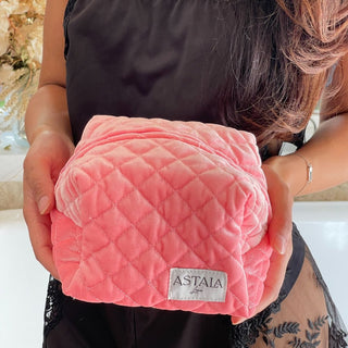 Quilted makeup bag makeup bag astala luna carry all makeup pouch pencil bag brushes bag makeup case vintage floral vanity case cosmetic bag Laptop case laptop bag quilted laptop cover laptop