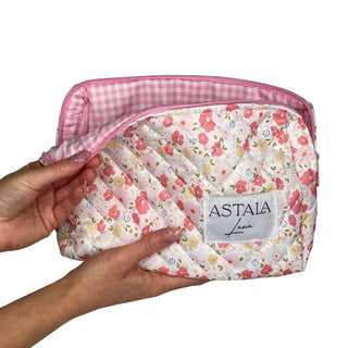 Quilted makeup bag makeup bag astala luna carry all makeup pouch pencil bag brushes bag makeup case vintage floral vanity case cosmetic bag Laptop case laptop bag quilted laptop cover laptop