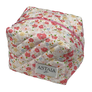 Quilted makeup bag makeup bag astala luna carry all makeup pouch pencil bag brushes bag makeup case vintage floral vanity case cosmetic bag Laptop case laptop bag quilted laptop cover laptop